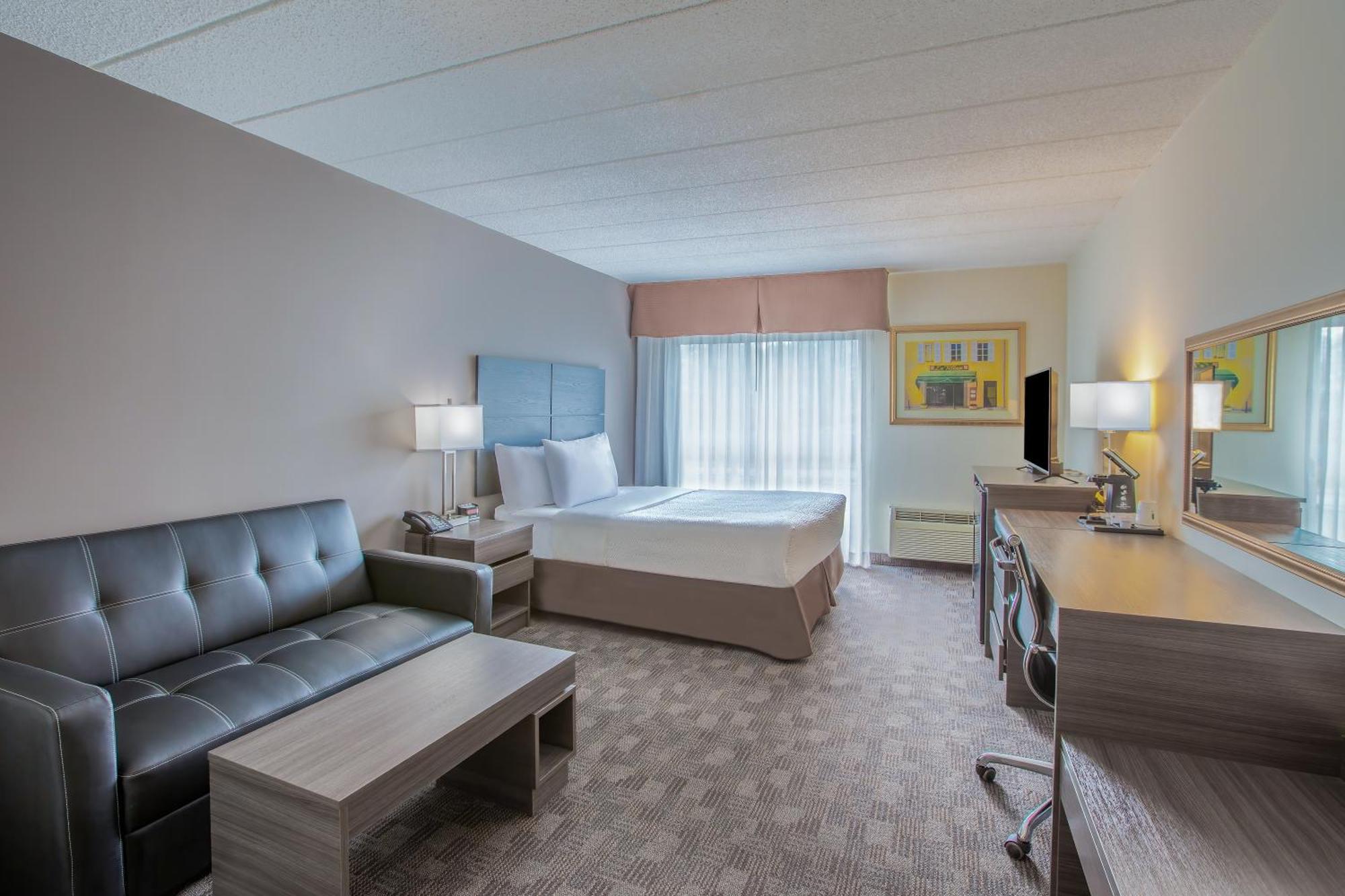 Days Inn By Wyndham Sudbury & Conference Centre Екстер'єр фото