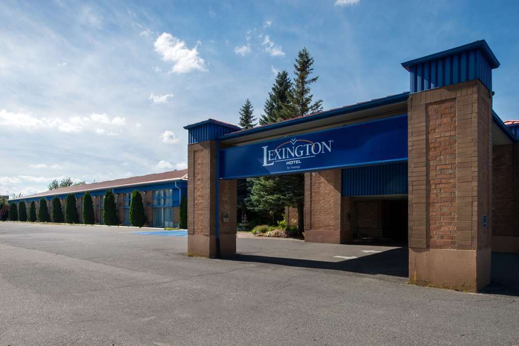 Days Inn By Wyndham Sudbury & Conference Centre Екстер'єр фото