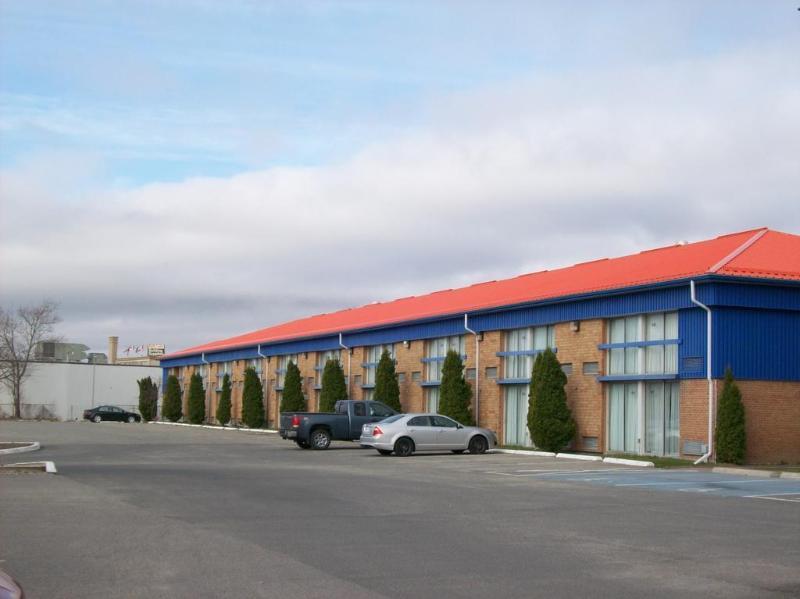 Days Inn By Wyndham Sudbury & Conference Centre Екстер'єр фото